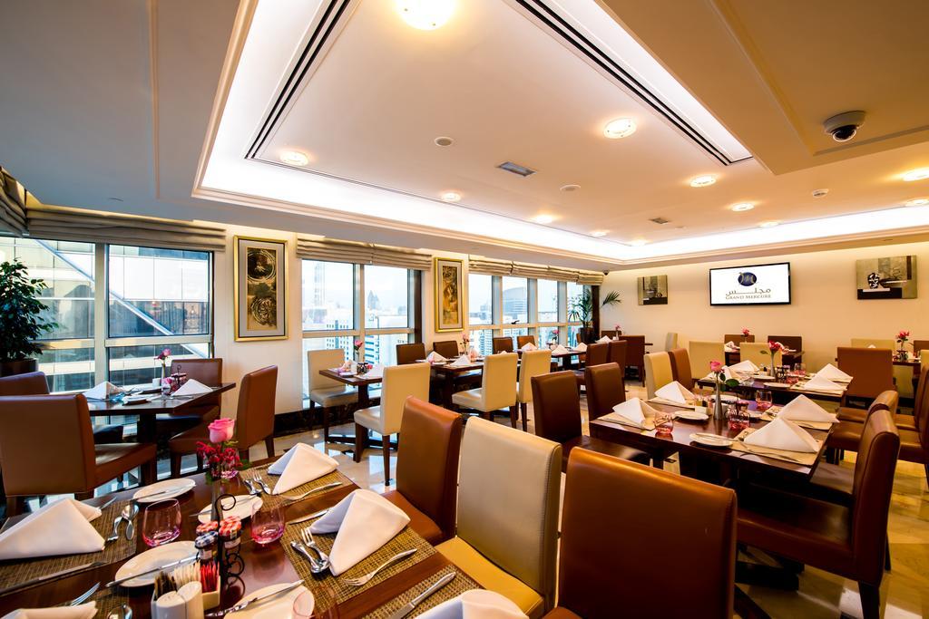 Grand Mercure Majlis Residences Αμπού Ντάμπι Εξωτερικό φωτογραφία The restaurant